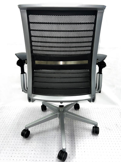 STEELCASE THINK - MIDBACK - GREY