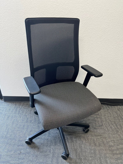 HON IGNITION MESH CHAIR