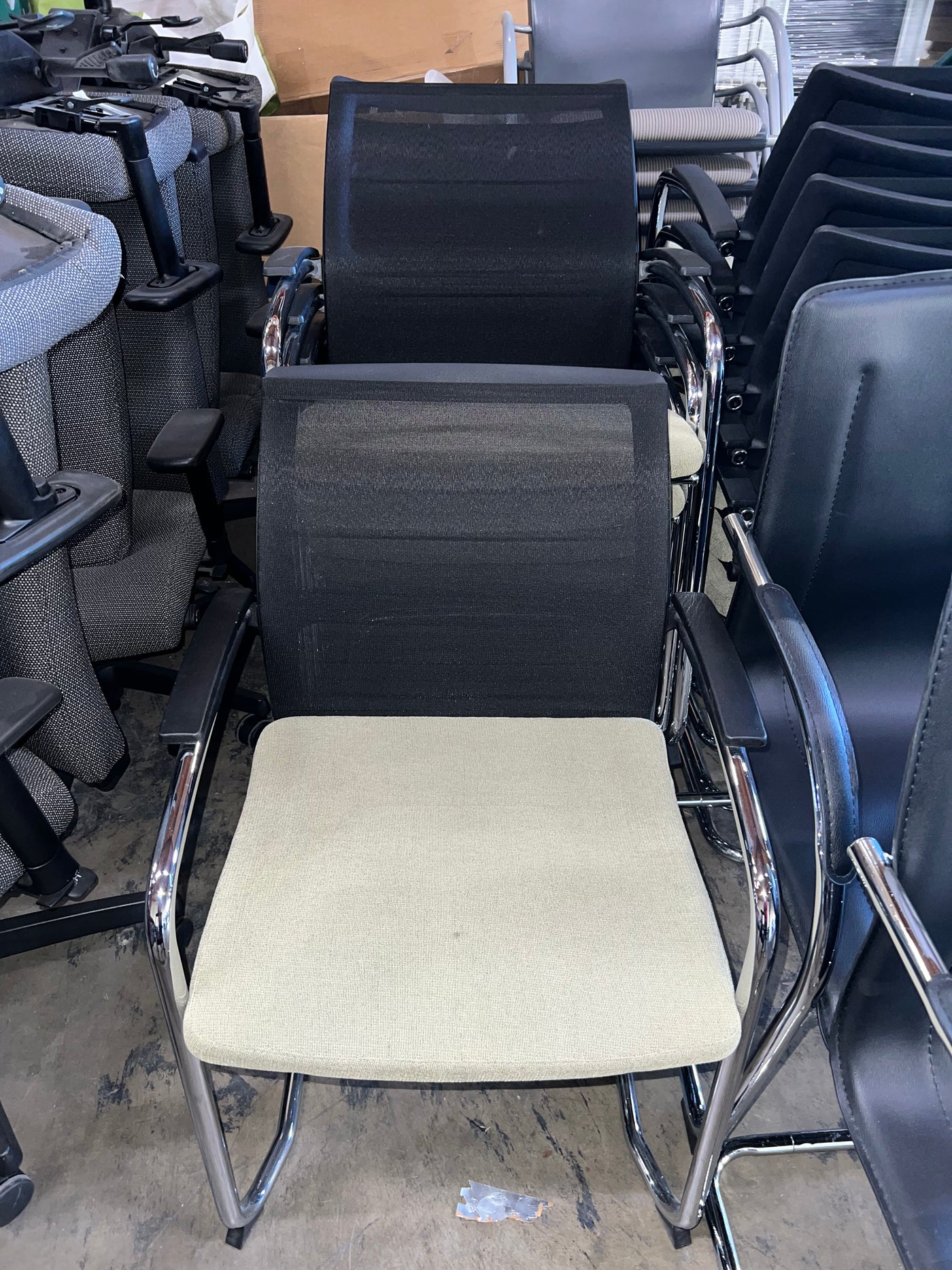 PRE OWNED GUEST CHAIR