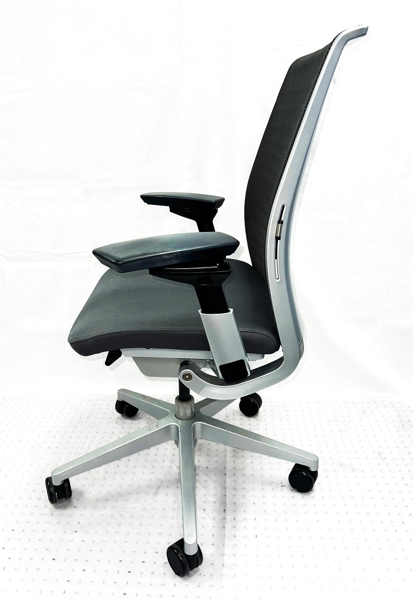 STEELCASE THINK - MIDBACK - GREY